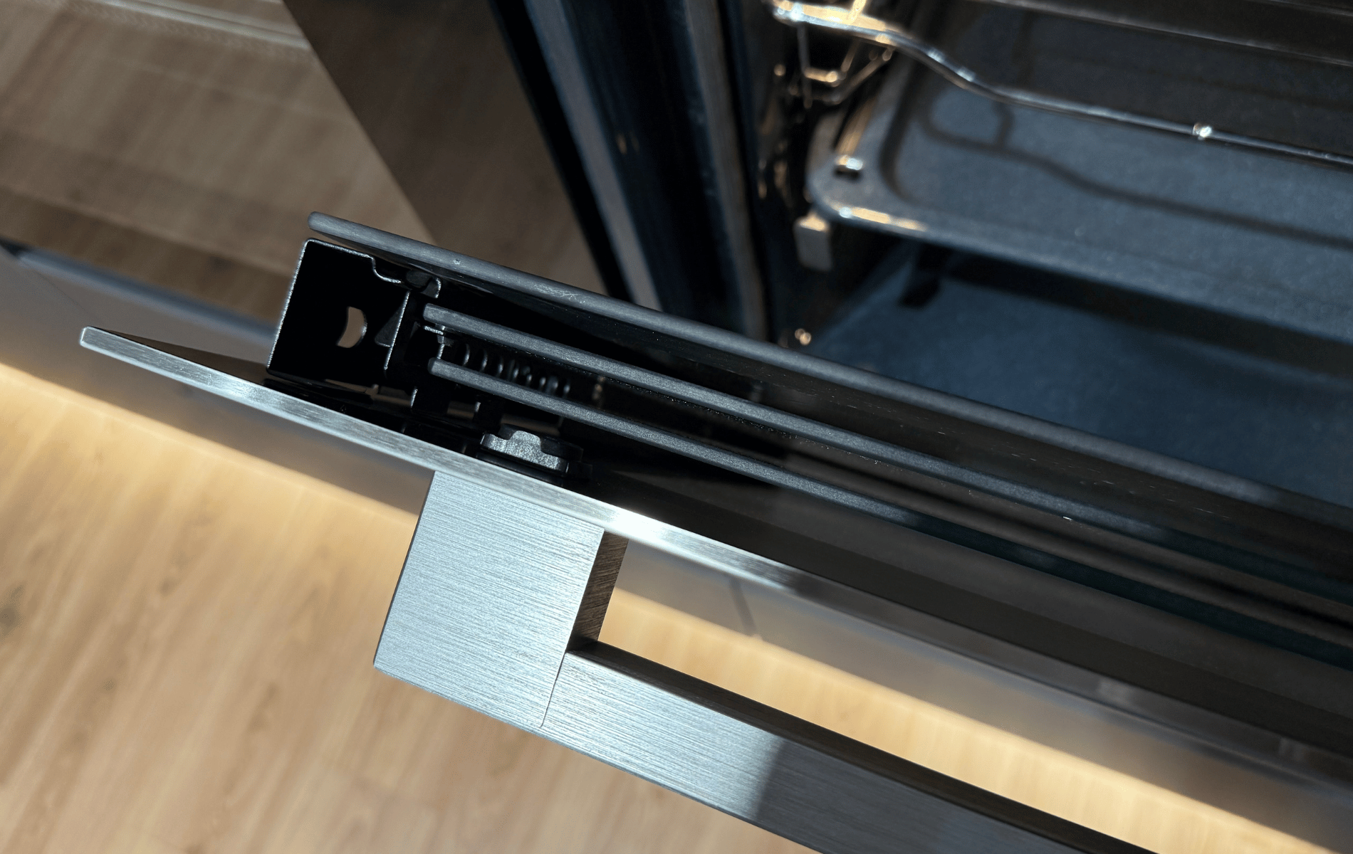 Kitchen Built-In Oven OGP20 SPARK 3 layer cooling glass